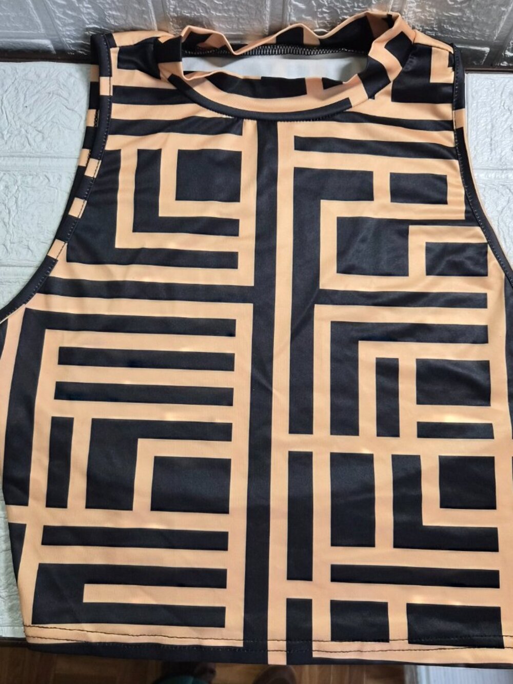 Geometric Sleeveless Backless Tan Black cop tank Size M Fun Unique Back